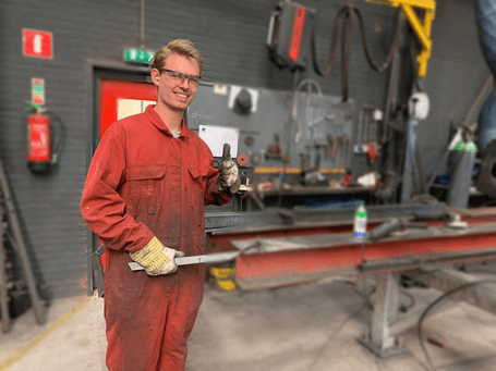 9429c045-vrh-constructiebankwerker-lasser-2_10cn09h000000000000028